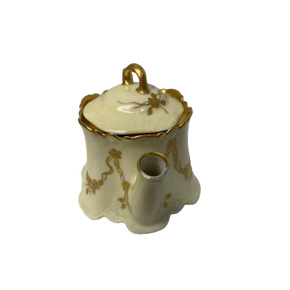 Porcelain White Gold Floral Theme Teapot Bavaria Glossy Painted 5 1/2" x 7 1/2" - Picture 4 of 6